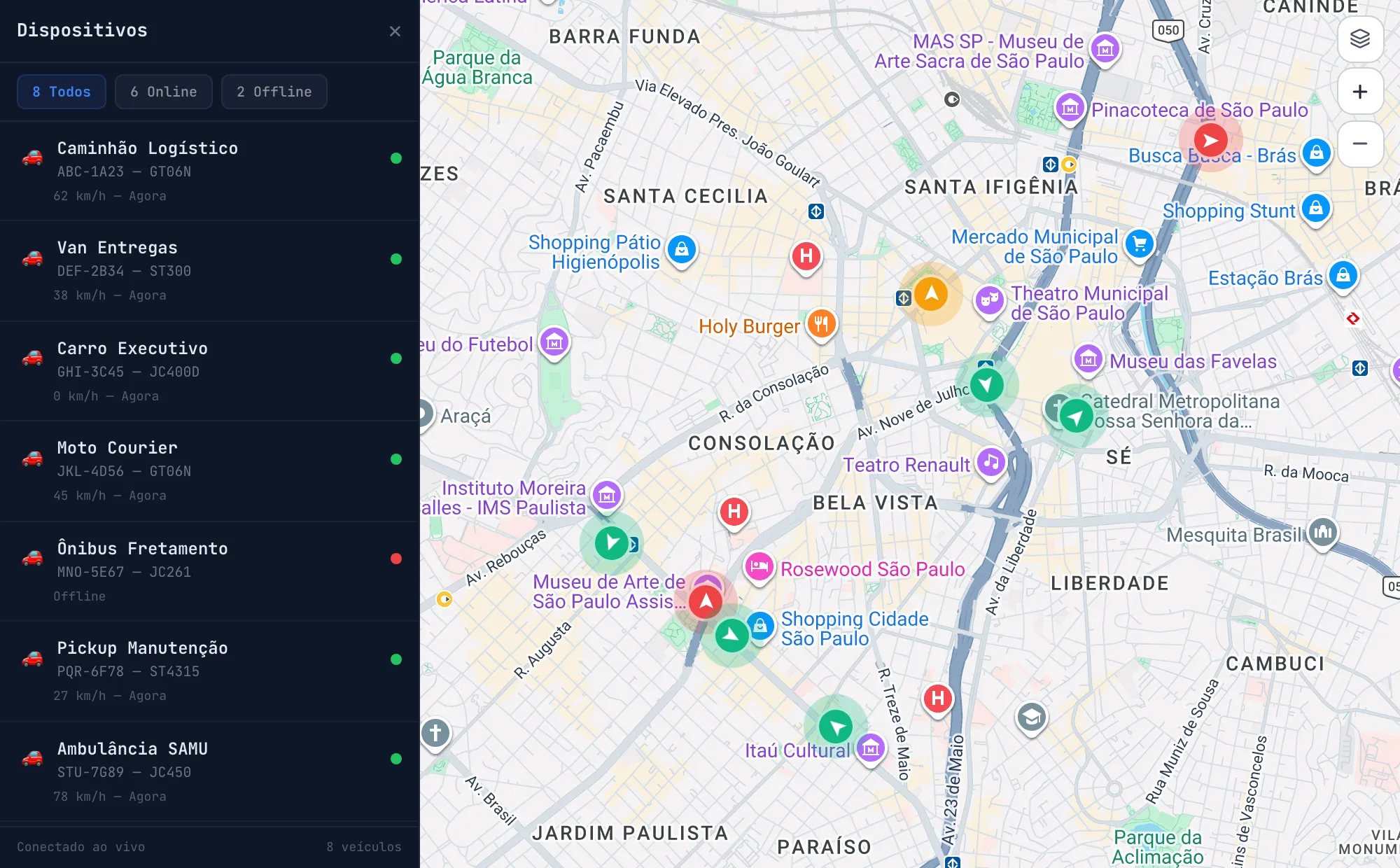 Mapa da plataforma na demo pública: veículos e placas fictícios